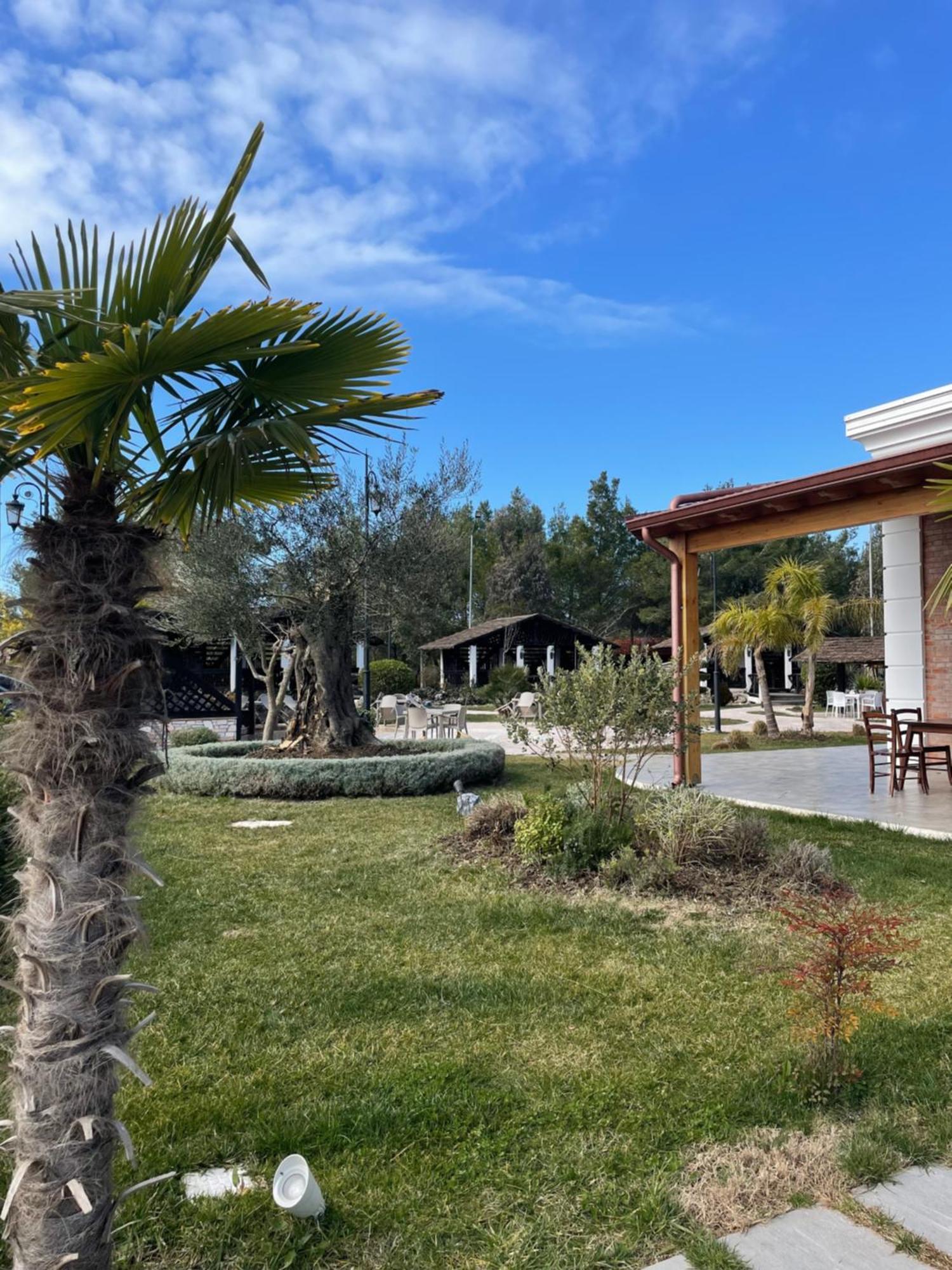 Hotel Agroturizem Eldi Fier Zewnętrze zdjęcie